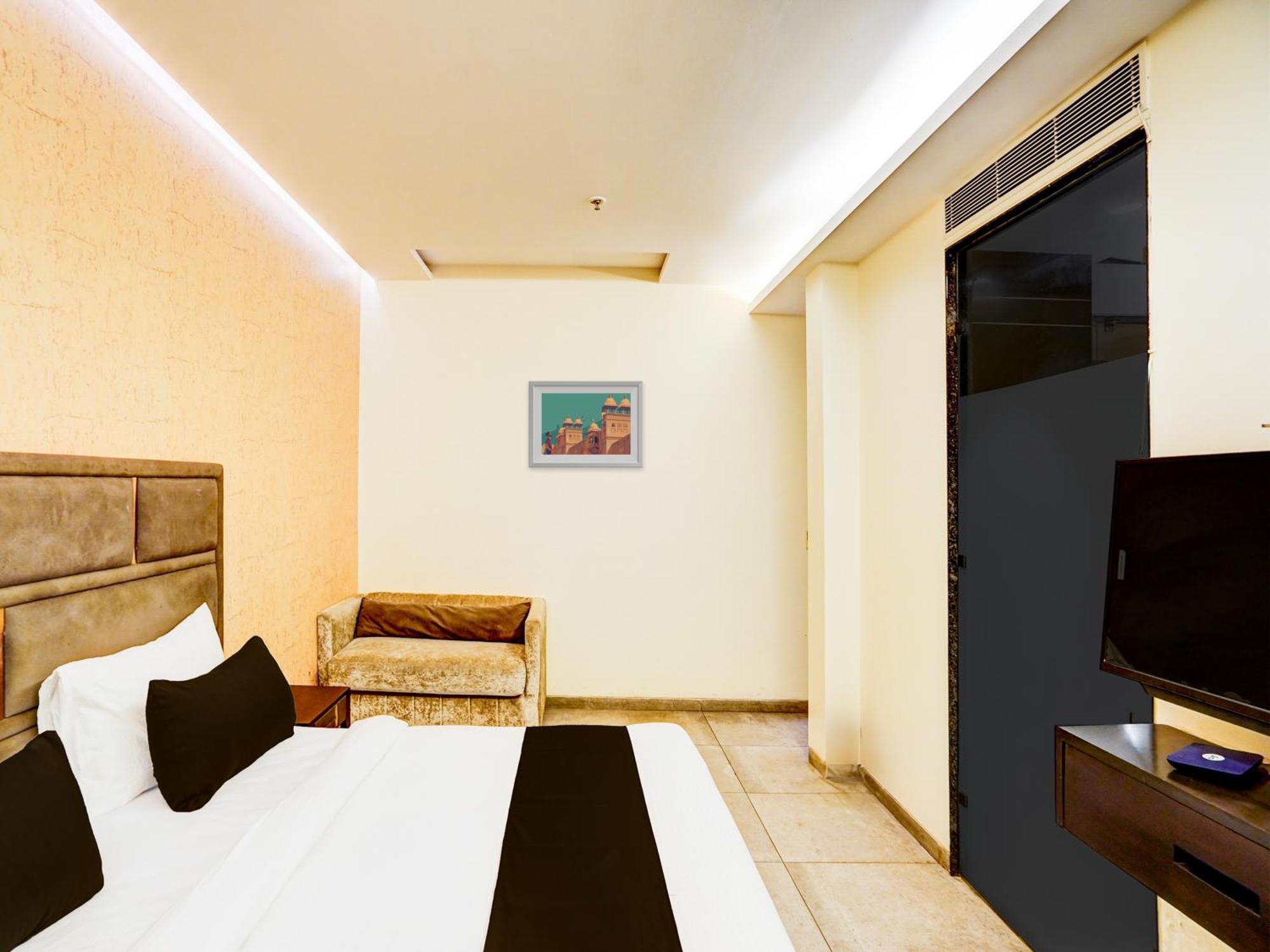 FabHotel Imperial Delhi  Exterior foto